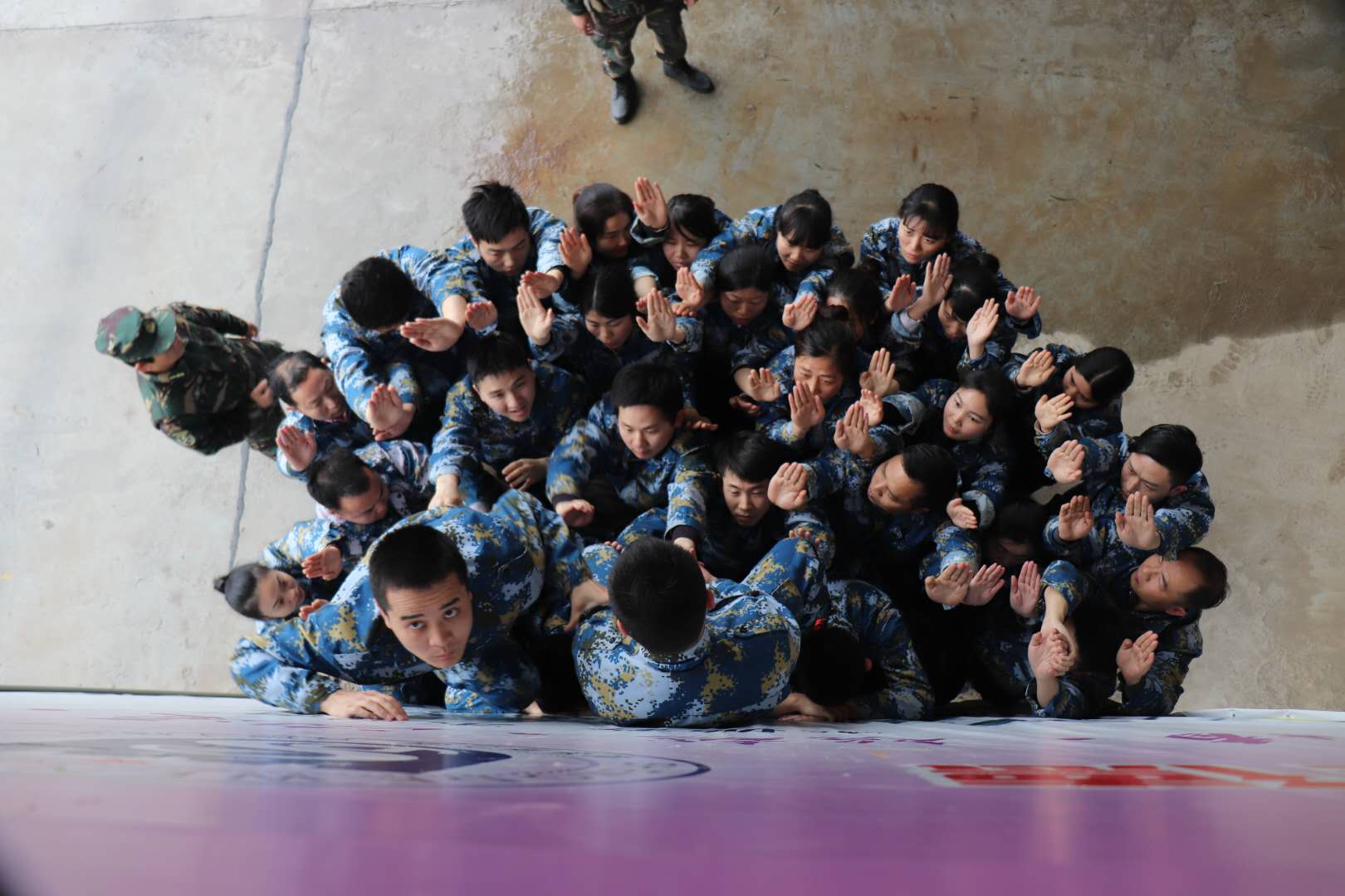 2018开云手机官方版在线入口春季军事拓展纪实